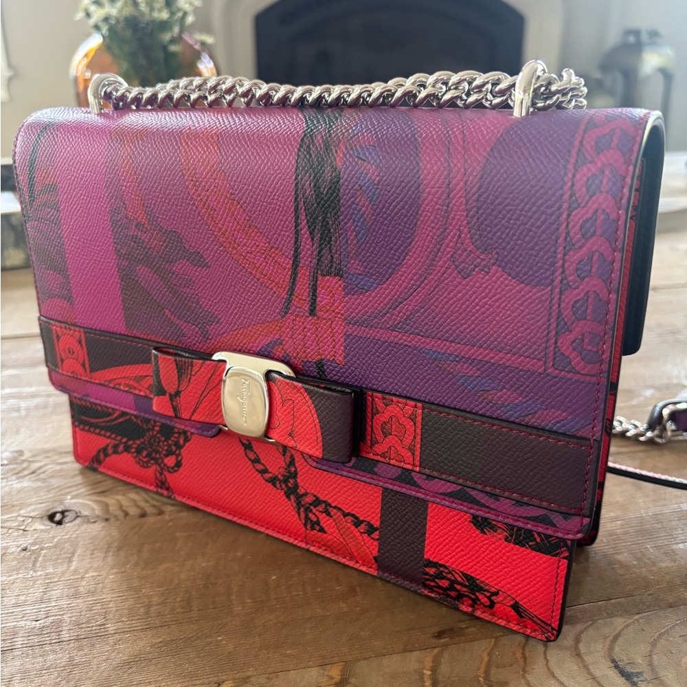 Salvatore FERRAGAMO Vara Bow Cross Body Bag